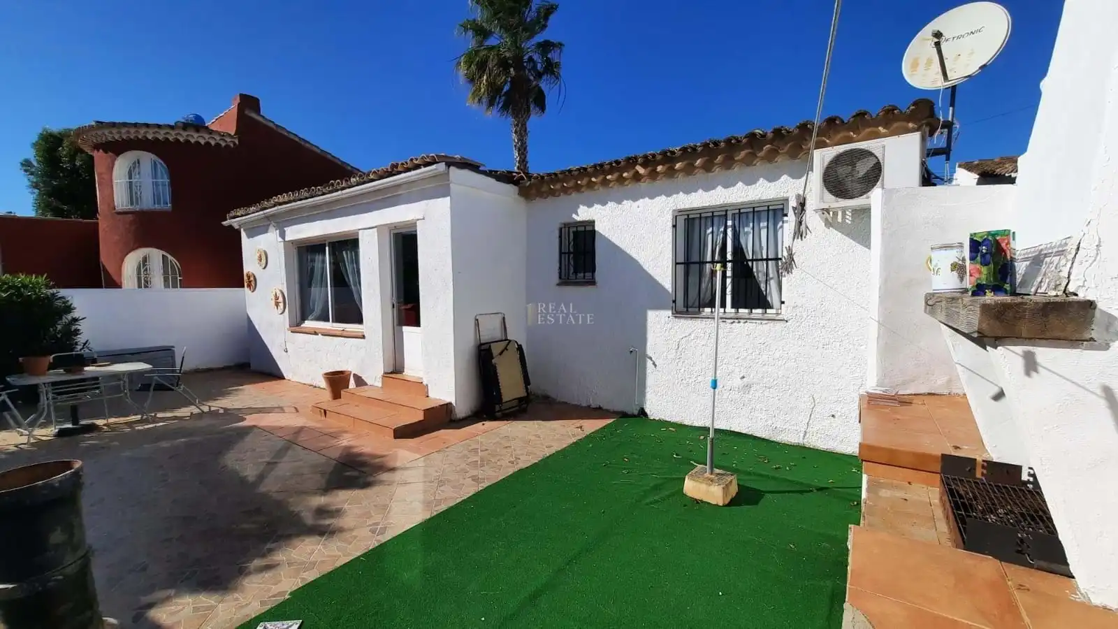 Exterior view of Houses for sale in Dénia  with Air Conditioner and Terrace