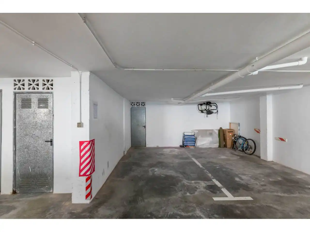Parking of Flat for sale in Cartagena  with Air Conditioner, Terrace and Storage room