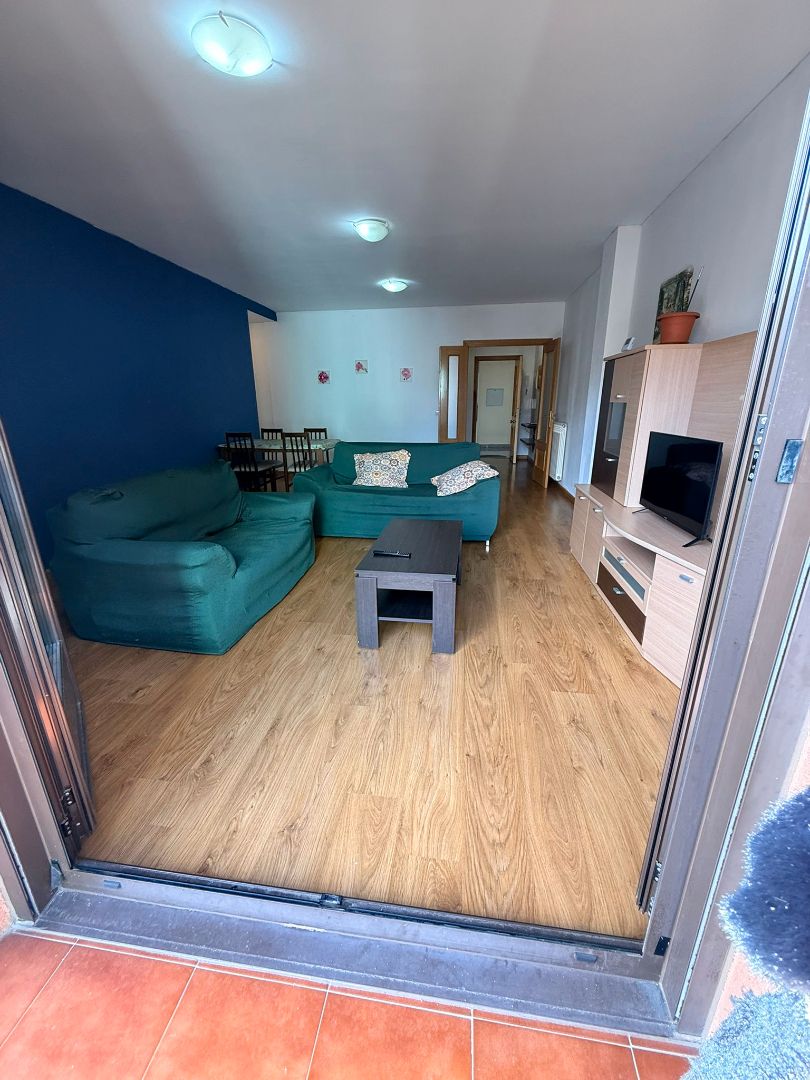 Sala de estar de Piso en venta en El Barco de Ávila  con Amueblado, Horno y Lavadora