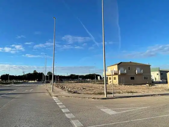 Terreno industrial en venta en Orihuela
