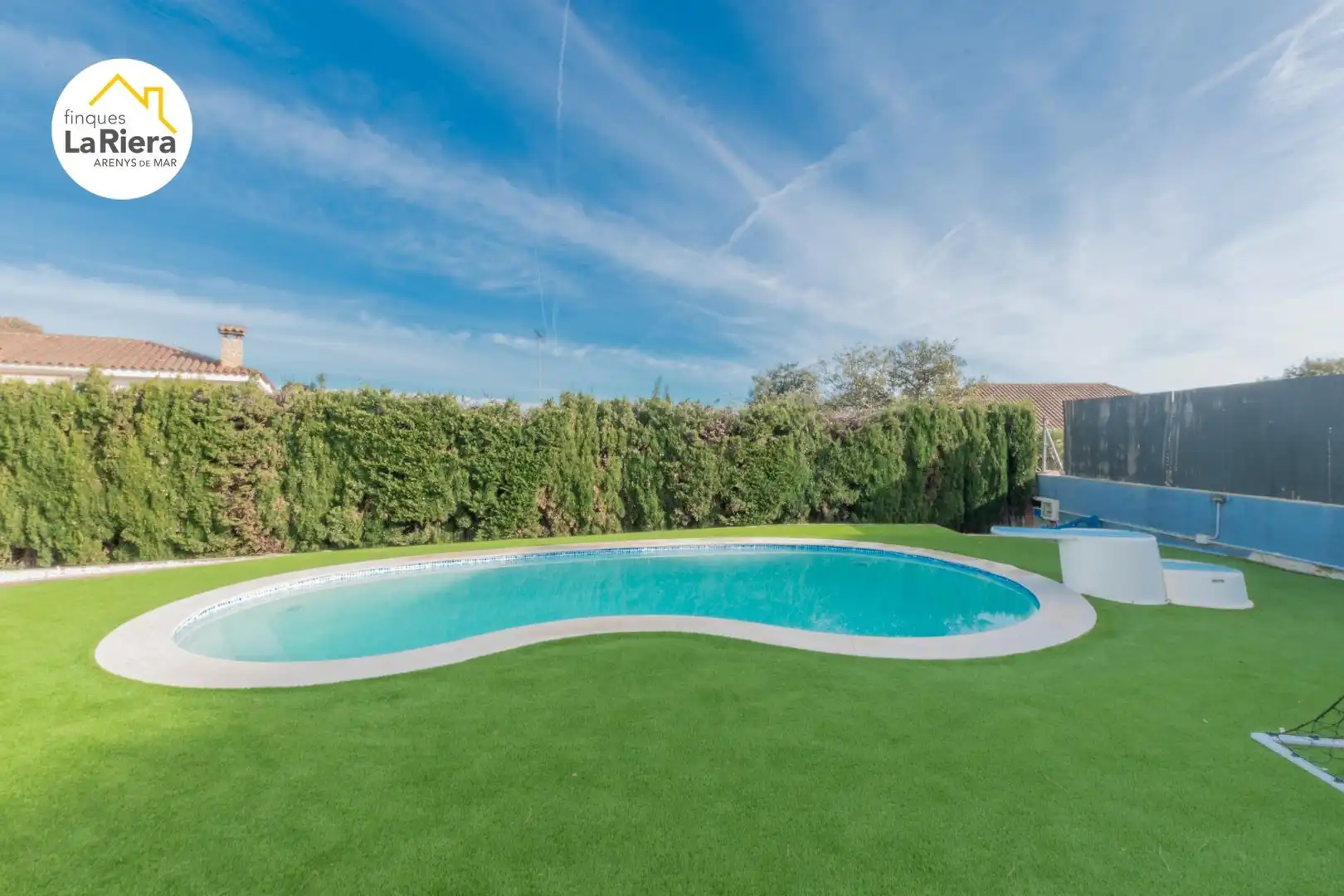 Piscina de Casa o xalet en venda en Arenys de Mar amb Aire condicionat, Calefacció i Jardí privat