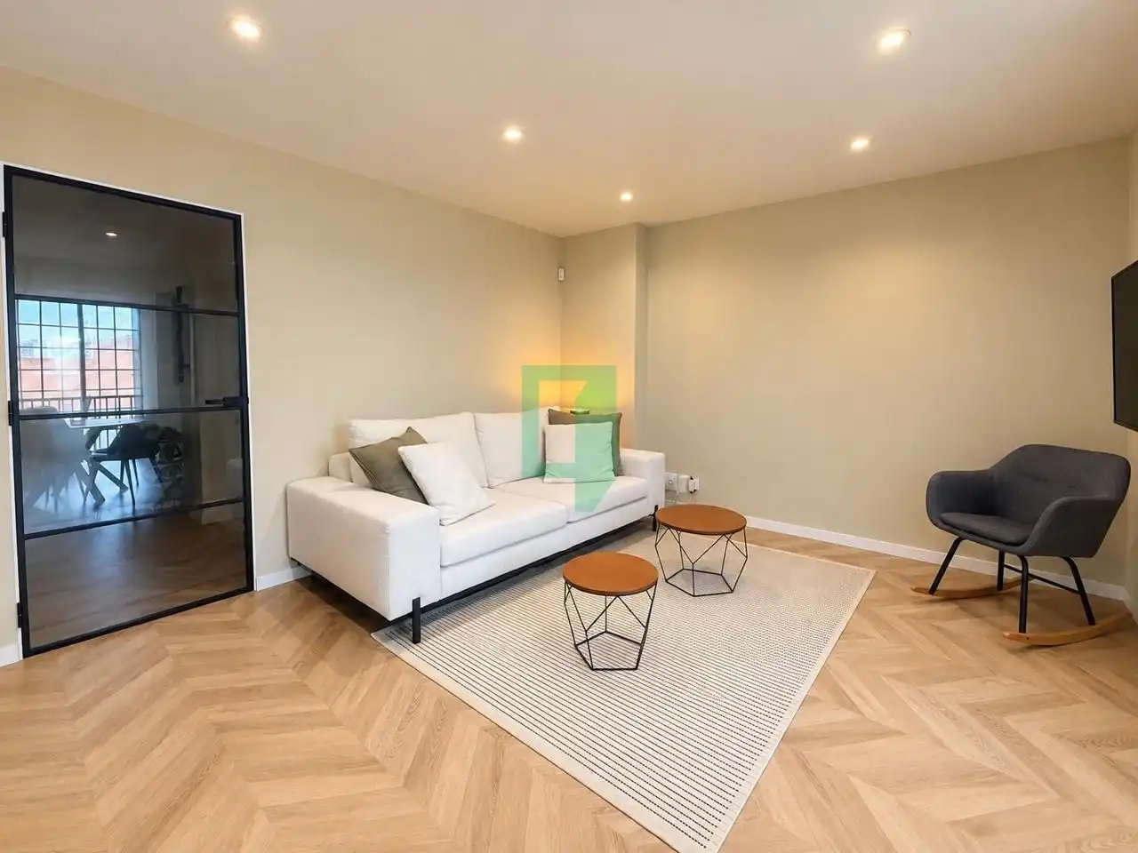 Living room of Flat for sale in Badalona  with Air Conditioner, Heating and Balcony