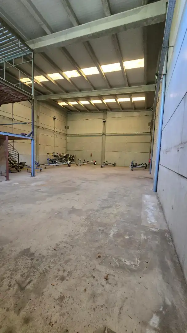 Nave industrial en alquiler en Passeig de l'Estació, imagen 3
