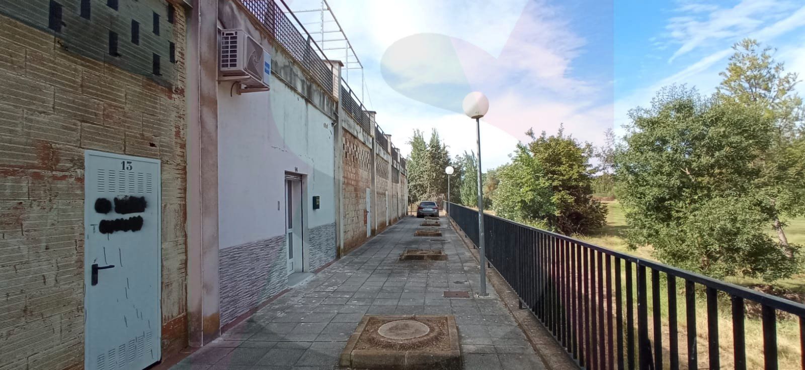 Exterior view of Premises for sale in Badajoz Capital  with Air Conditioner, Parquet flooring and Internet
