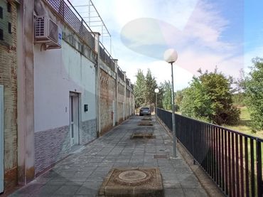 Local comercial en venda a Urbanización Golf Guadiana