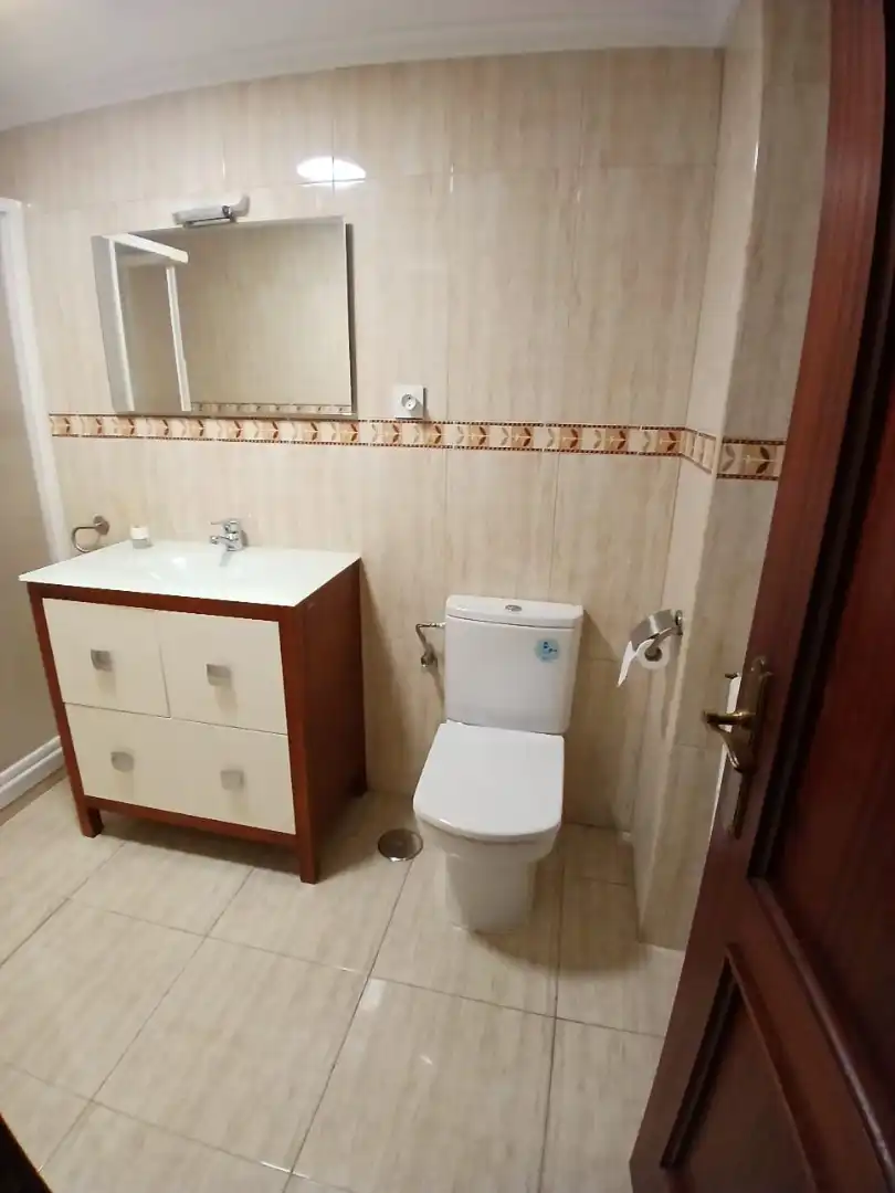 Bany de Apartament en venda en Santander amb Calefacció, Parquet i Forn