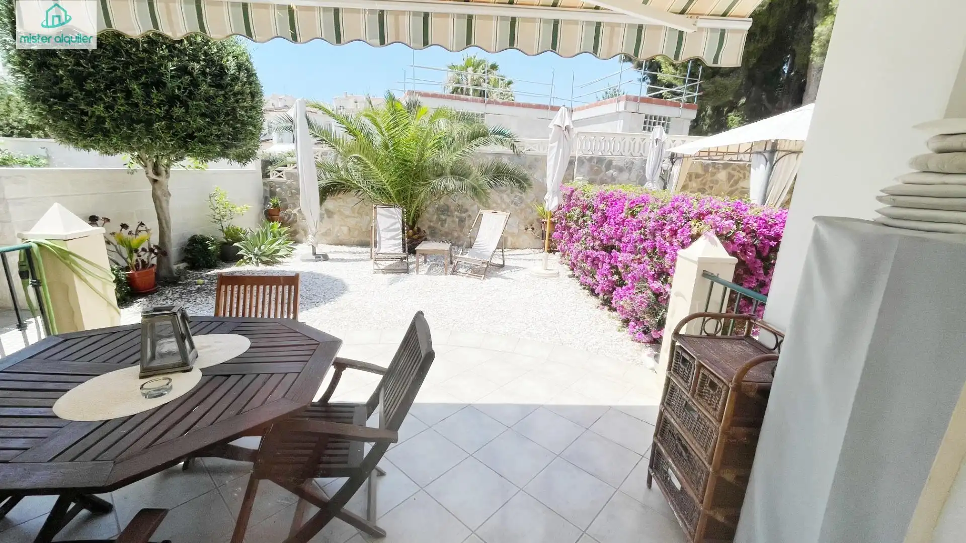 Terrassa de Casa o xalet de lloguer en El Campello amb Aire condicionat, Calefacció i Jardí privat