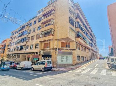 Pis amb ascensor en venda a Calle Aureliano Ibarra