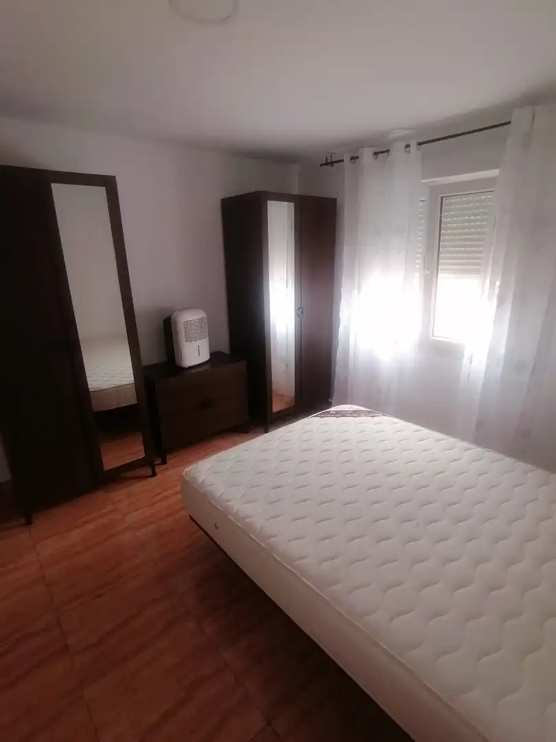 Bedroom of Flat for rent in Gijón   with Heating, Parquet flooring and Furnished