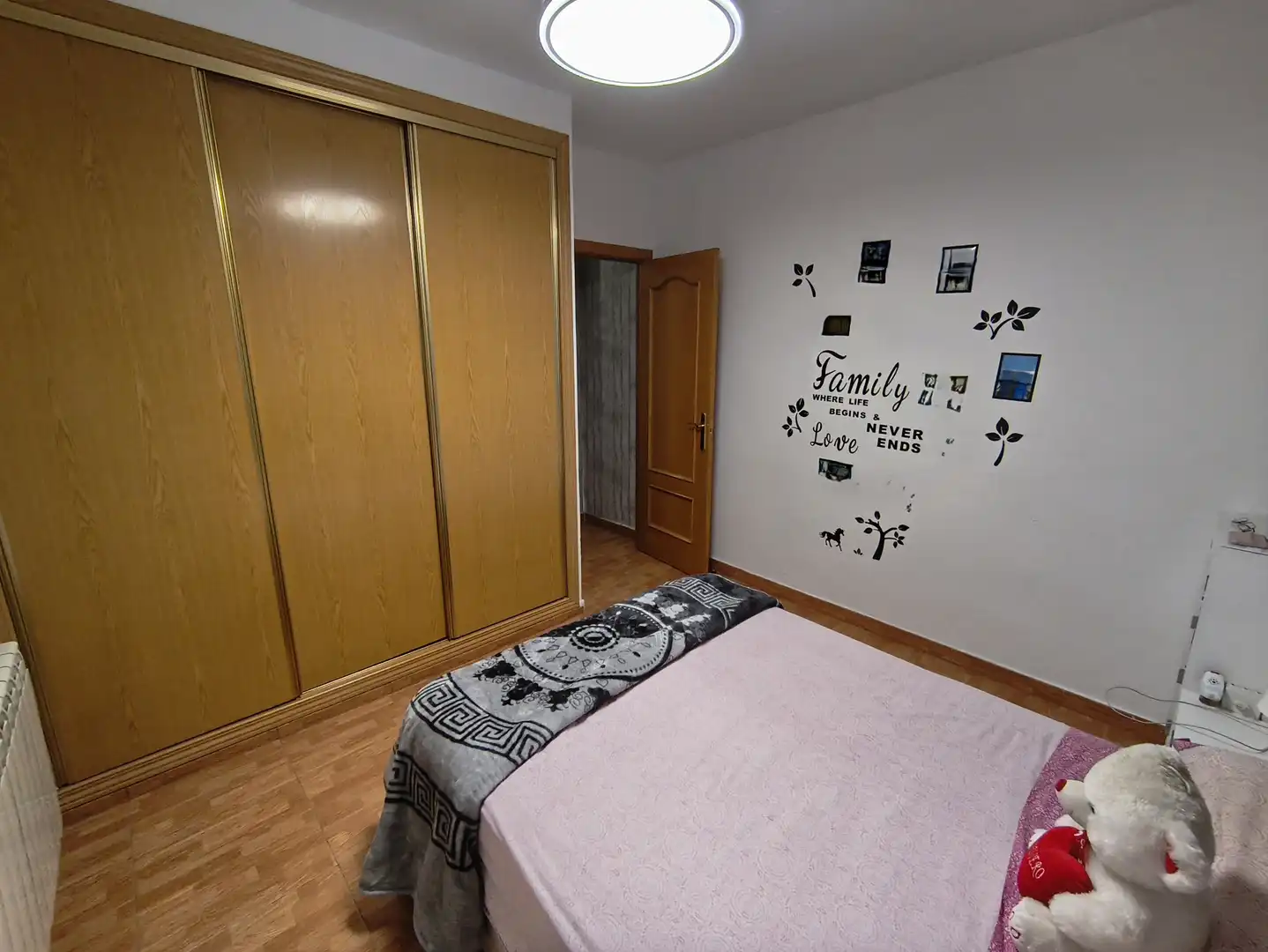 Habitación de Casa o chalet en venta en Ugena con Aire acondicionado, Calefacción y Jardín privado