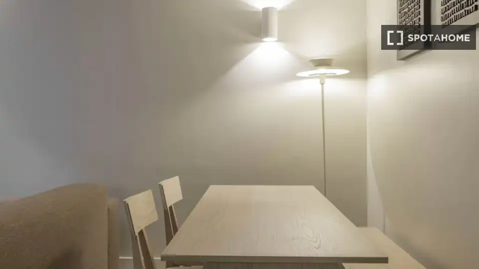 Piso con terraza en alquiler en Eixample, imagen 11