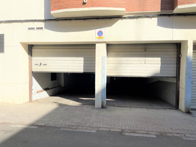 Garaje en Venta en Calle CANAL en El Cerro