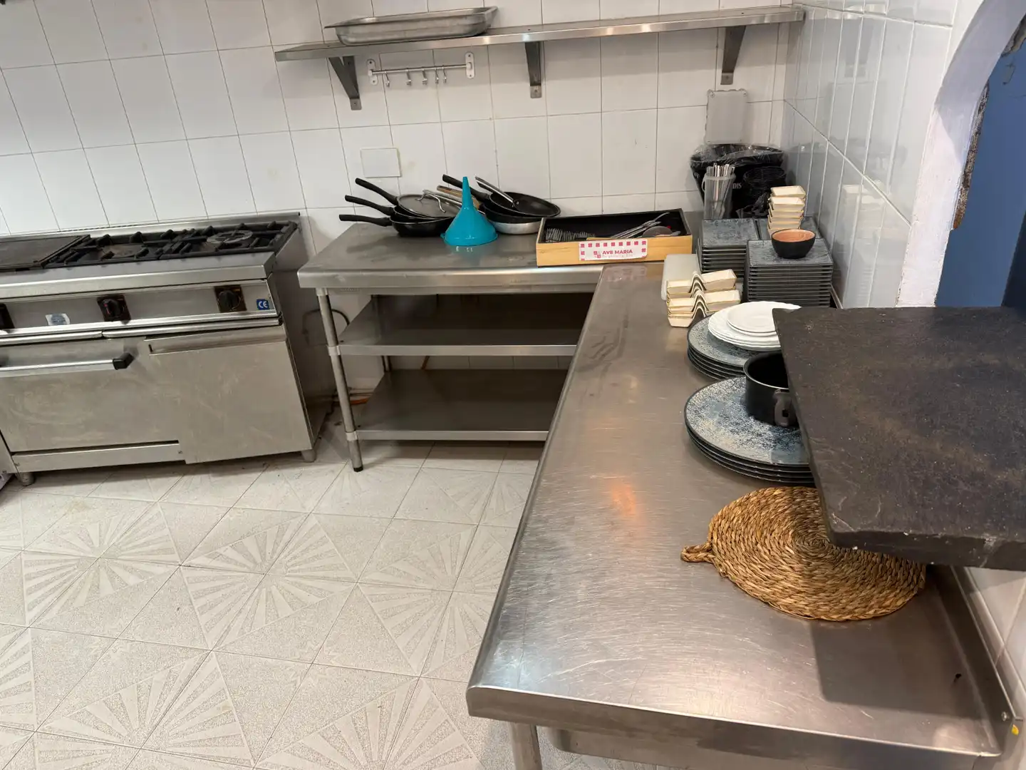 Cuina de Local de lloguer en El Port de la Selva amb Aire condicionat, Calefacció i Terrassa