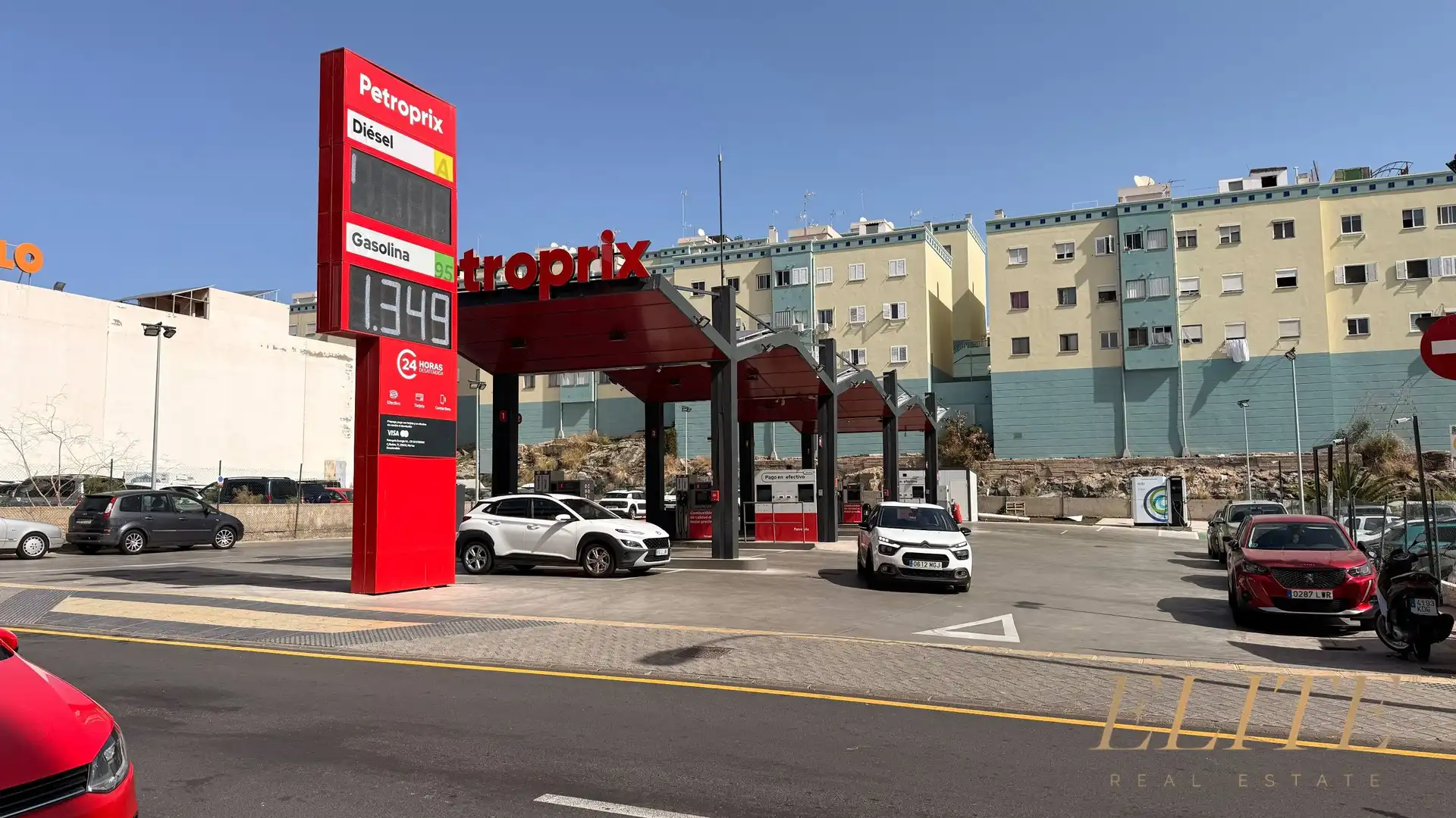 Parking de Oficina en venta en San Bartolomé de Tirajana con Aire acondicionado y Amueblado