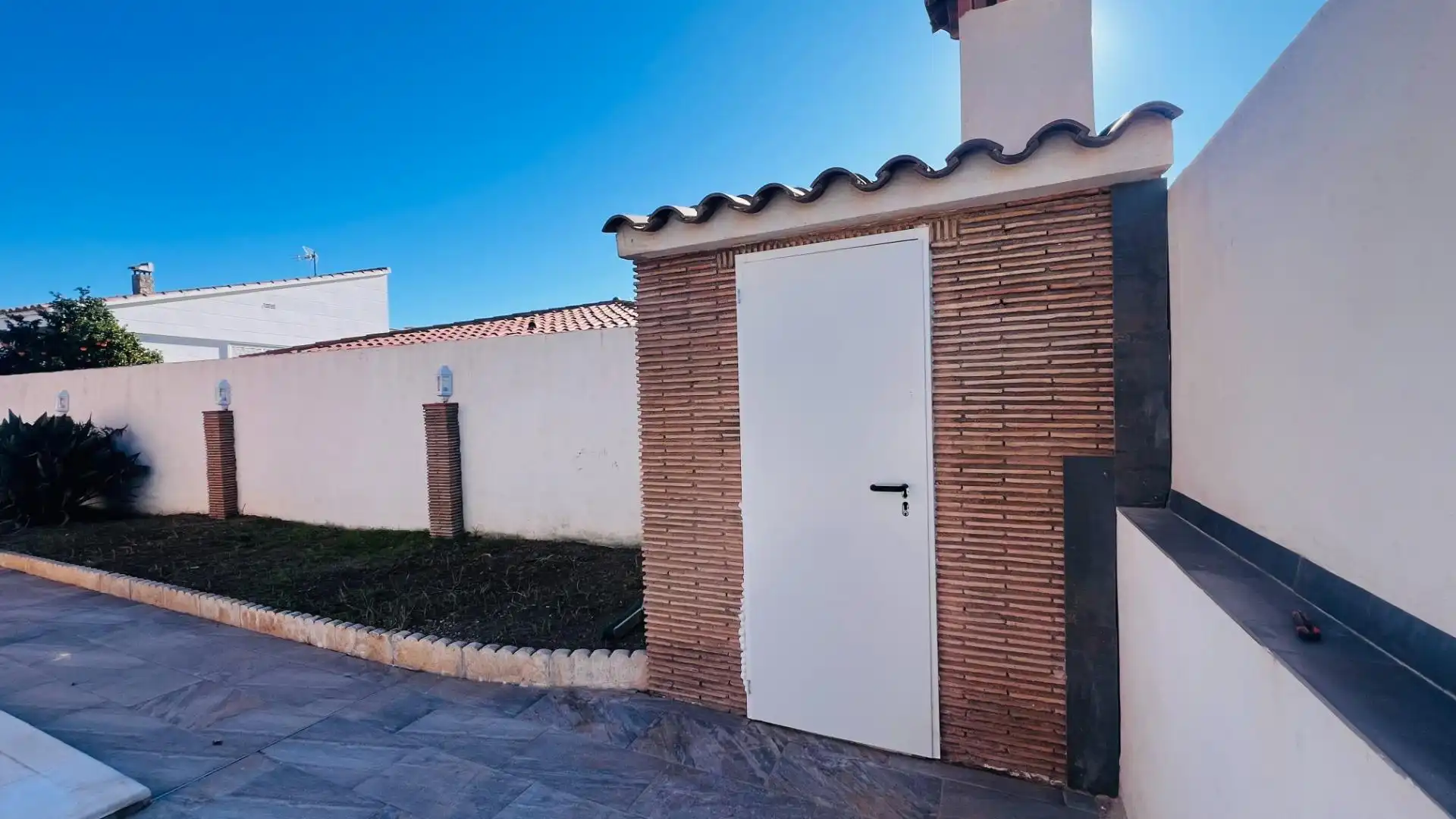 Exterior view of Houses for sale in Cambrils  with Air Conditioner, Private garden and Parquet flooring