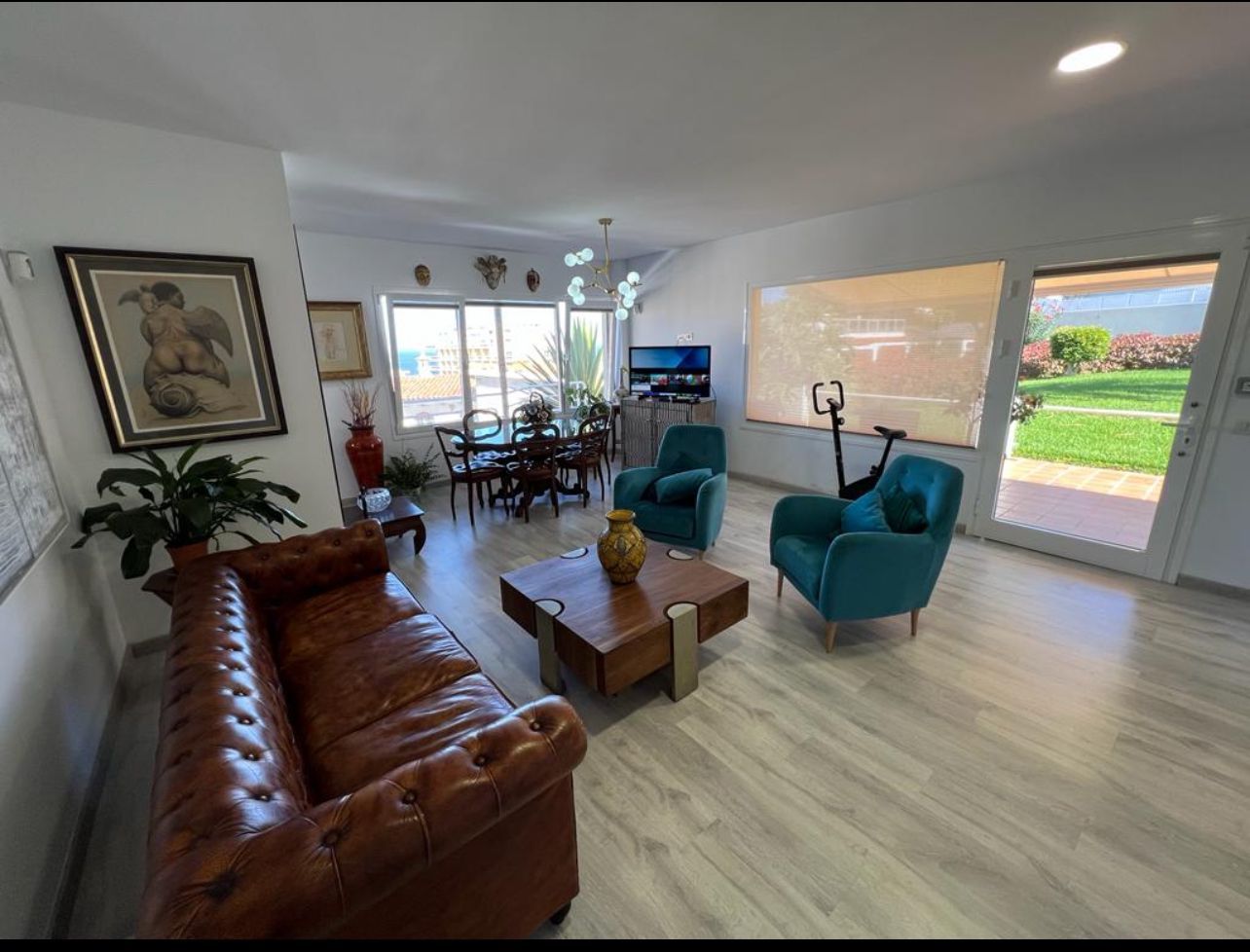 Living room of Flat for sale in Puerto de la Cruz  with Air Conditioner, Furnished and Oven