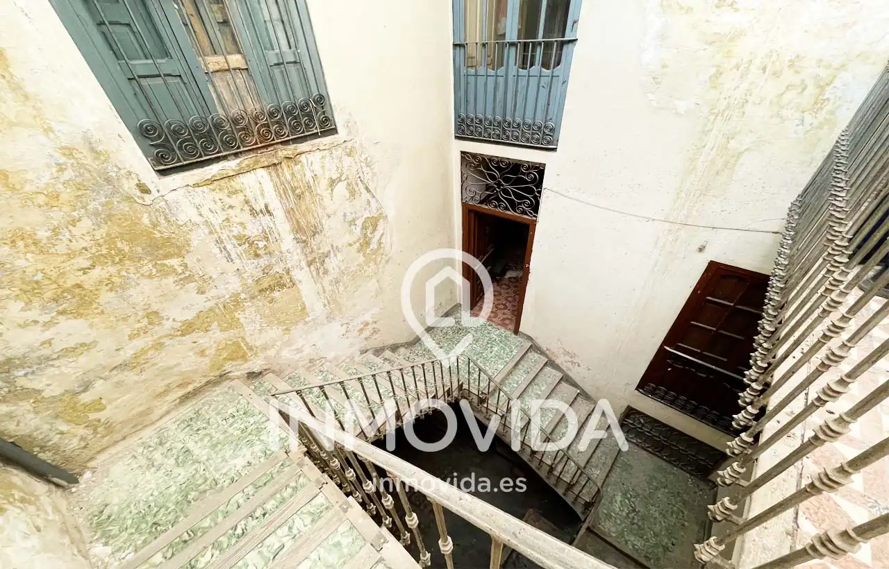 Haus zum Verkauf in Carrer Canonge Cebrià 13, imagen 6
