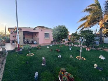 Xalet amb jardí en venda a Los Franceses – La Vega
