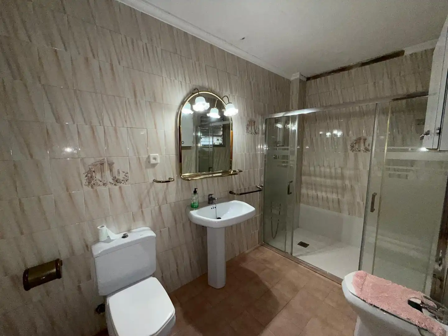 Bany de Casa o xalet en venda en Alginet amb Aire condicionat, Terrassa i Moblat