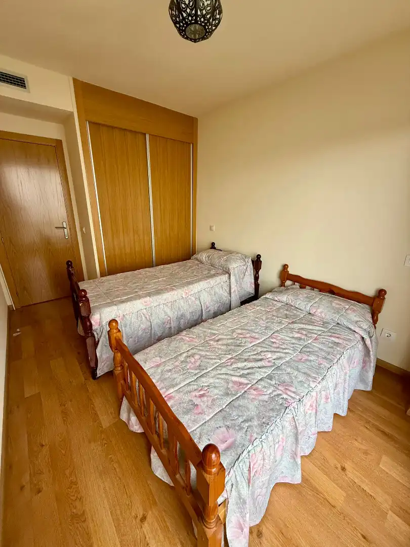 Bedroom of Houses for sale in Burguillos de Toledo  with Air Conditioner, Heating and Private garden