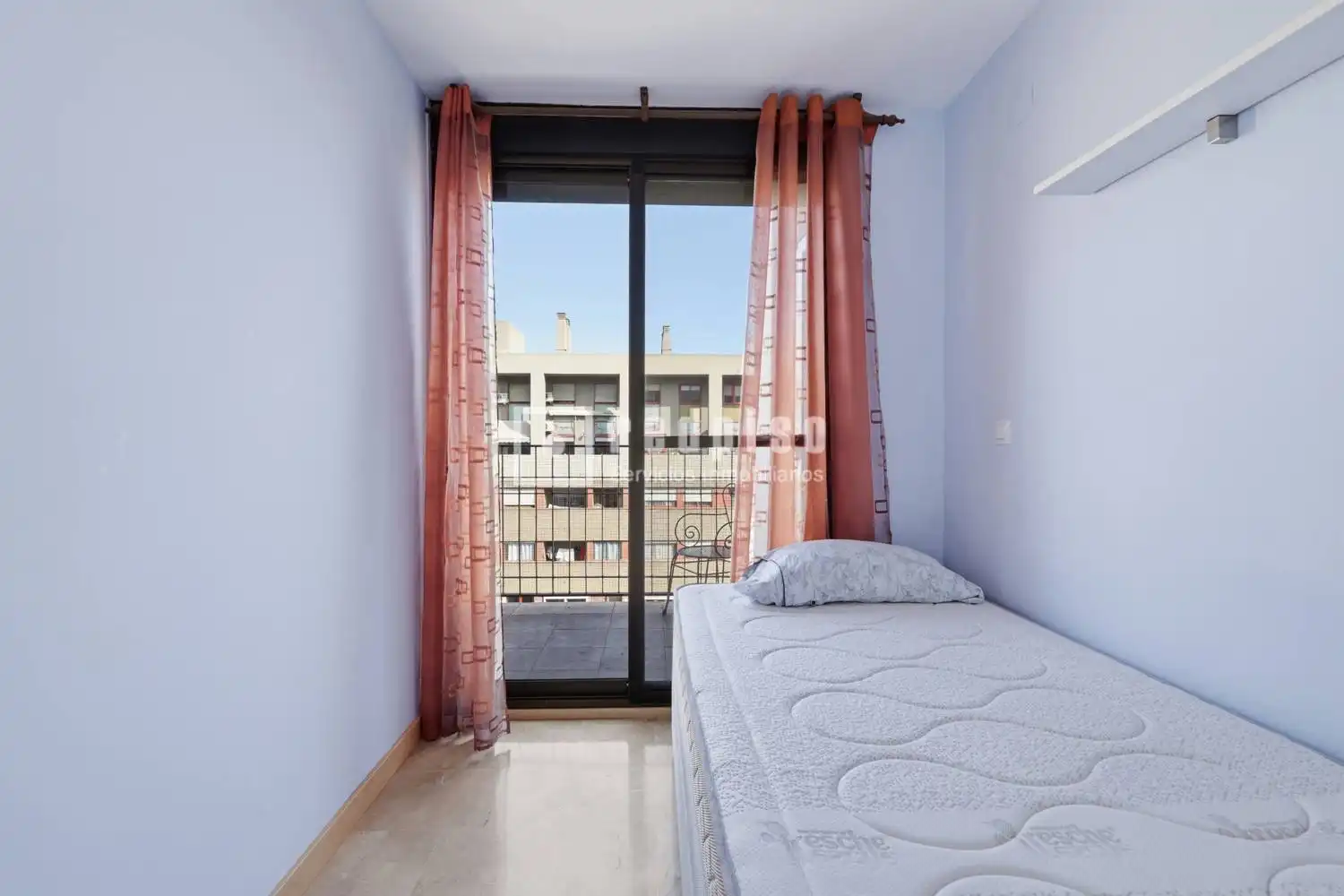 Dormitori de Pis en venda en Valencia amb Aire condicionat, Terrassa i Moblat