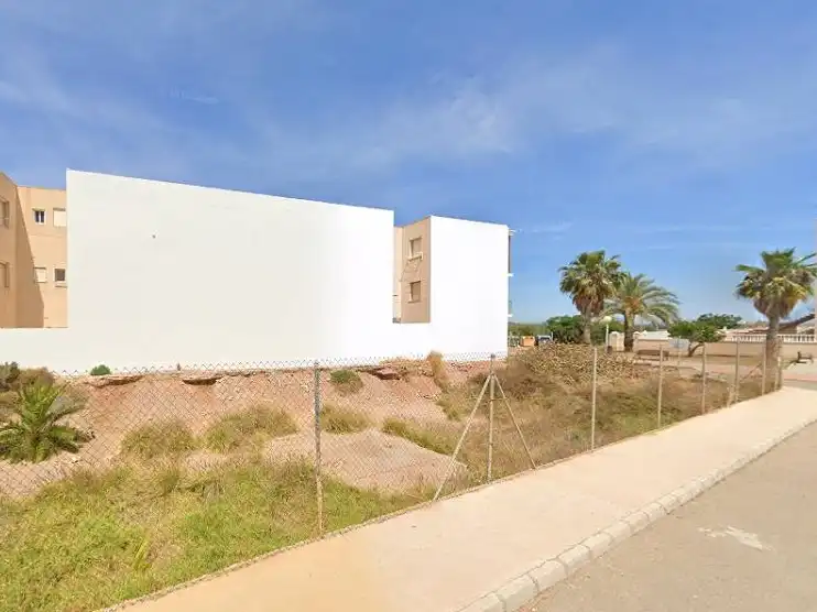 Wohnbaugrundstück zum Verkauf in Calle Boliche 51, imagen 2