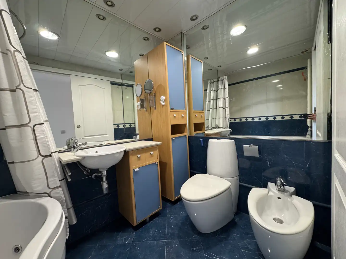 Baño de Ático en venta en Terrassa con Aire acondicionado, Calefacción y Parquet