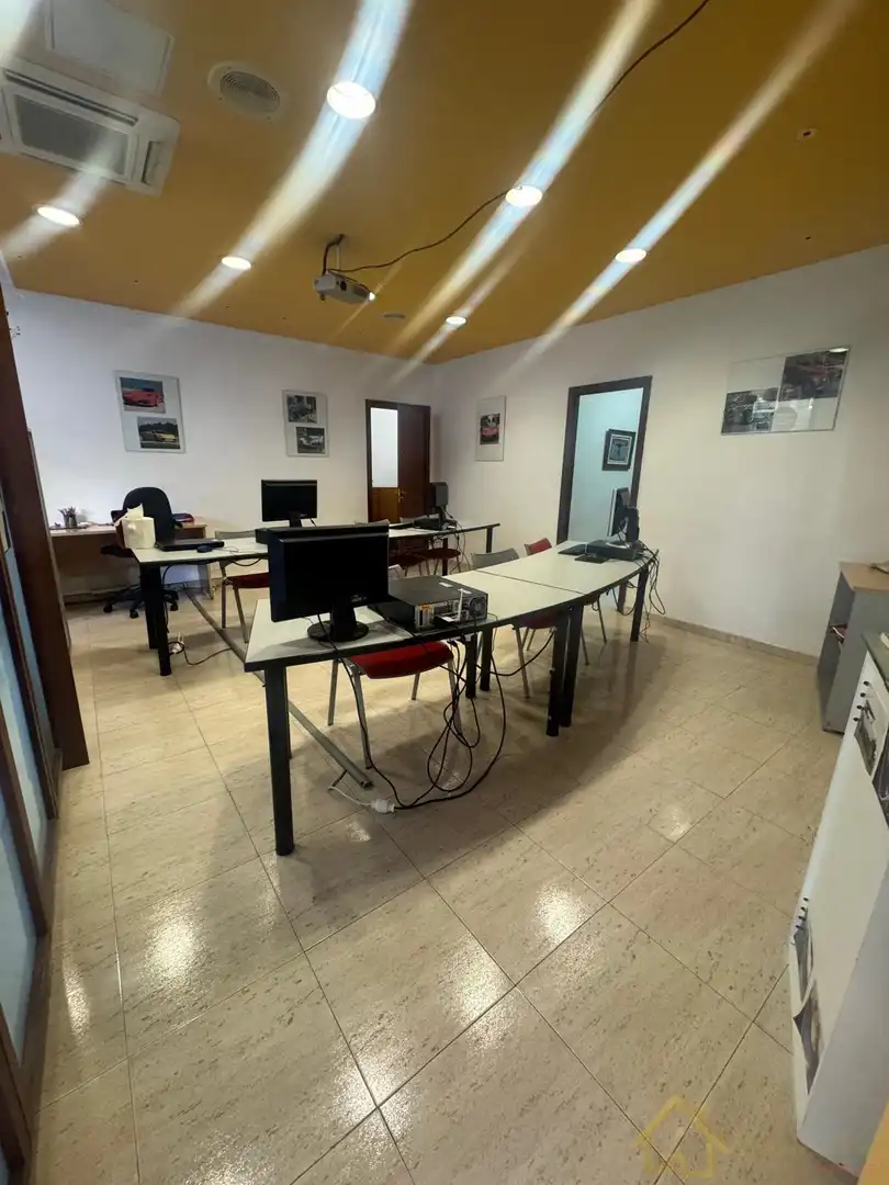 Local comercial en venda a A Piringalla - Albeiros - Garabolos