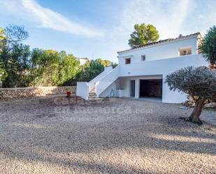 Exterior view of House or chalet for sale in Es Mercadal  with Air Conditioner, Private garden and Terrace