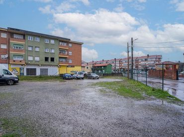Wohnbaugrundstück zum Verkauf in Barrio Puente San Miguel