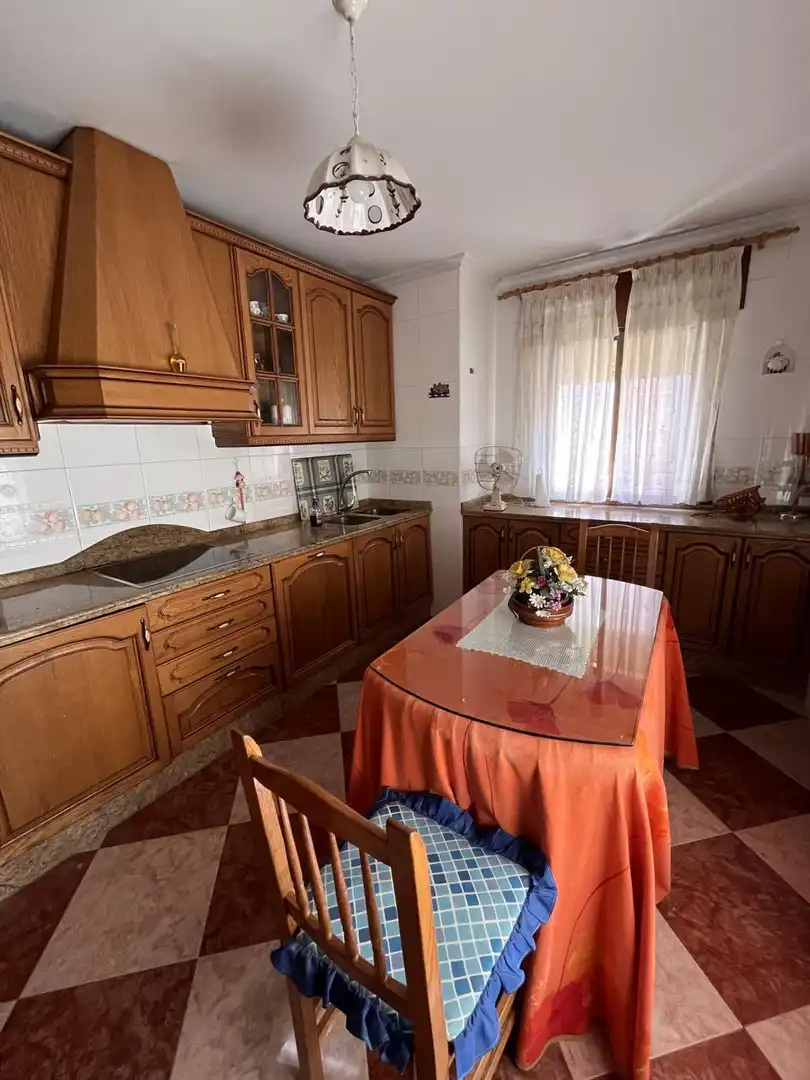 Cuina de Casa o xalet en venda en Coria amb Aire condicionat i Terrassa