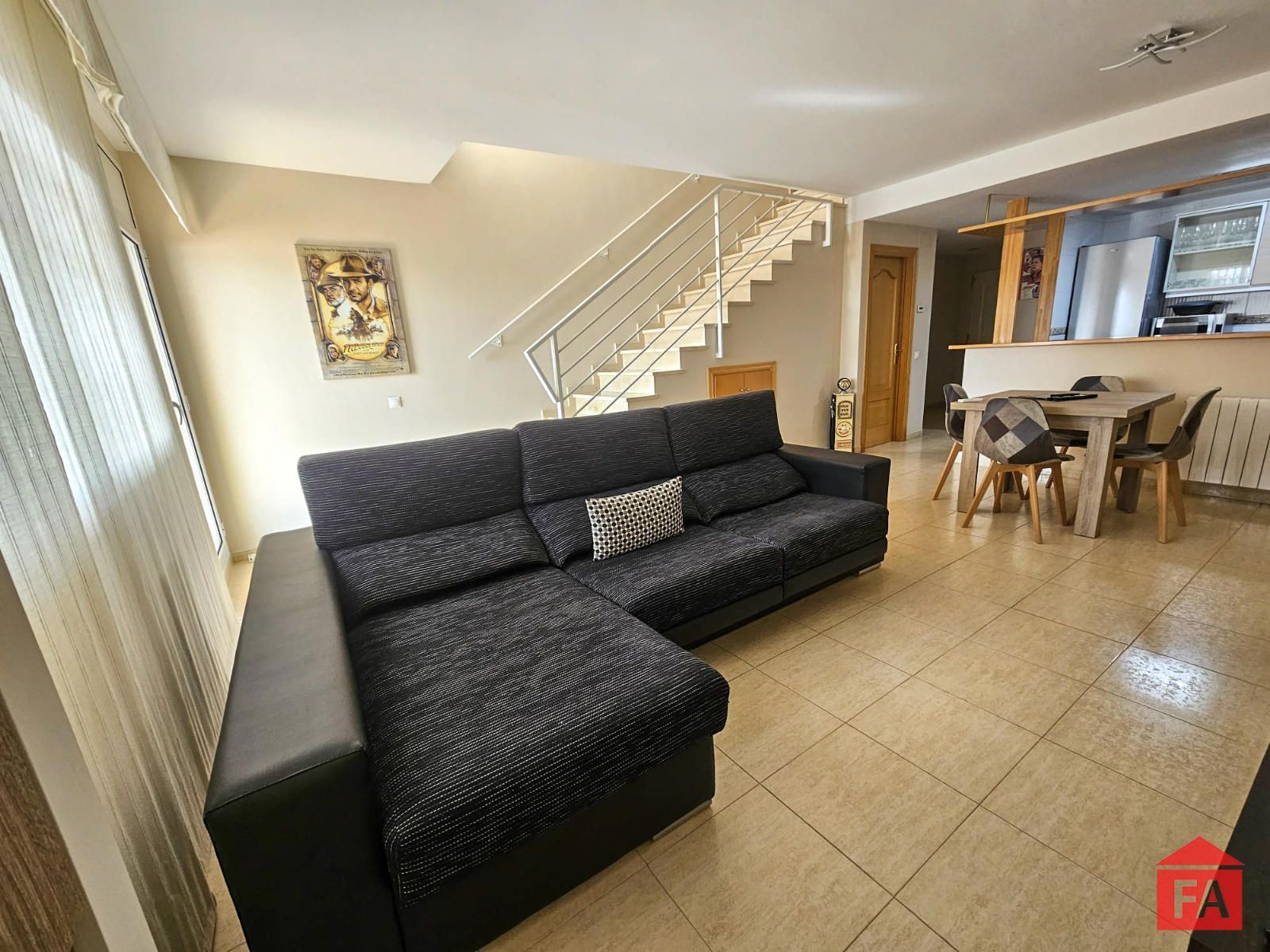 Sala d'estar de Casa adosada en venda en Banyeres del Penedès amb Aire condicionat, Calefacció i Terrassa