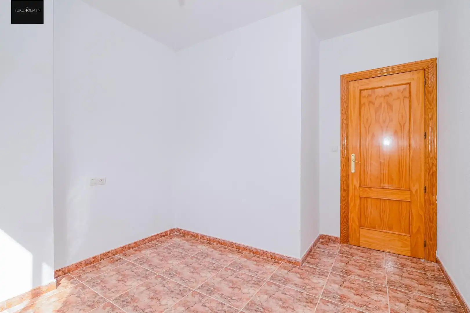 Casa adosada en venda en Las Gabias amb Balcó