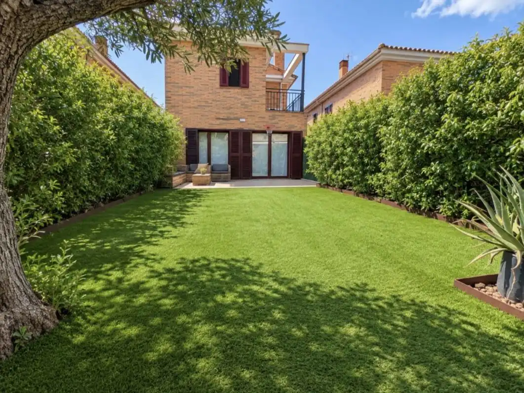 Jardí de Casa o xalet en venda en Begues amb Aire condicionat, Terrassa i Balcó