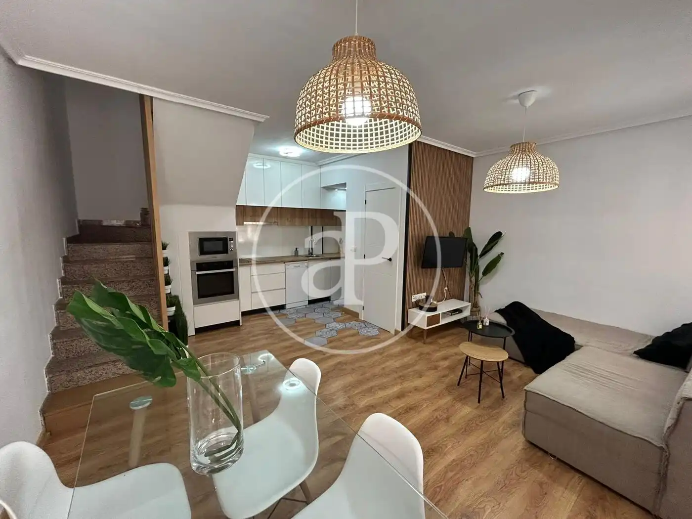 Sala d'estar de Casa adosada en venda en Orihuela amb Aire condicionat, Calefacció i Terrassa