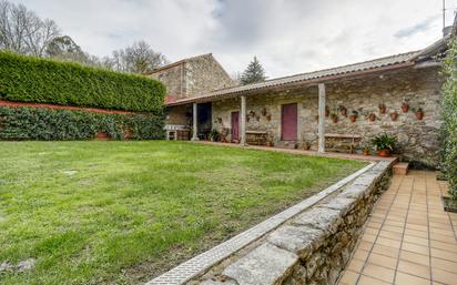 Jardí de Finca rústica en venda en A Estrada  amb Calefacció, Jardí privat i Parquet