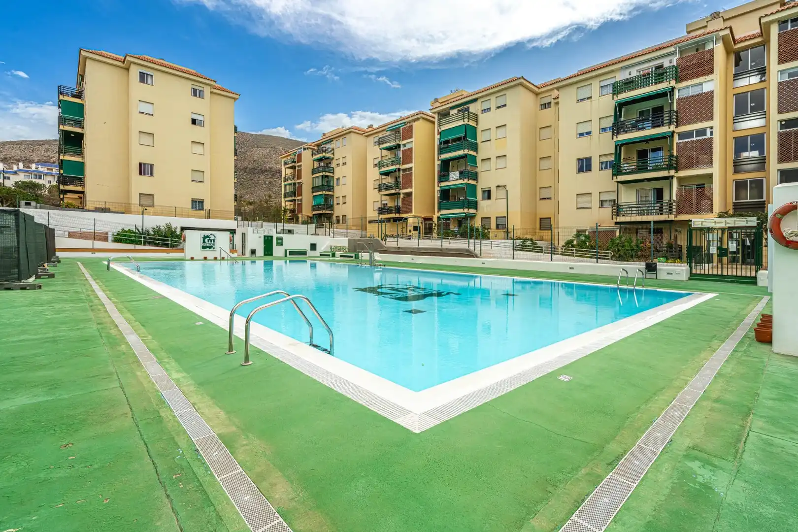 Piscina de Apartamento de alquiler en Arona con Amueblado y Piscina comunitaria