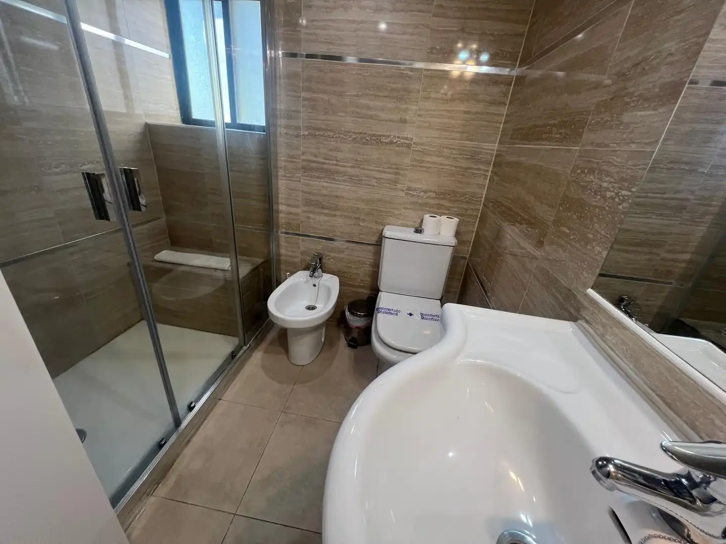Badezimmer von Wohnung zum Verkauf in Torremolinos mit Klimaanlage und Gemeinschaftspool