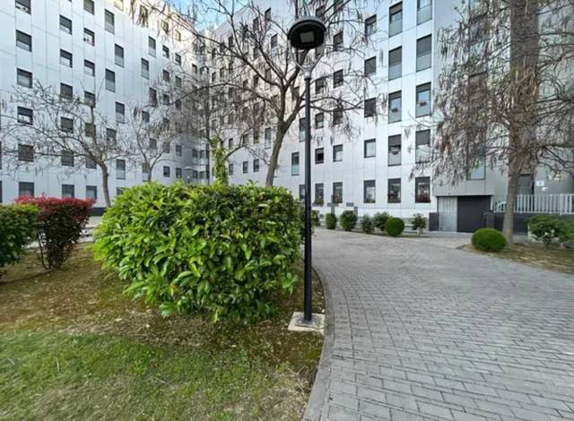 Piso en Venta en Profesor Manuel Olivencia Ruíz en Colores -  Entreparques