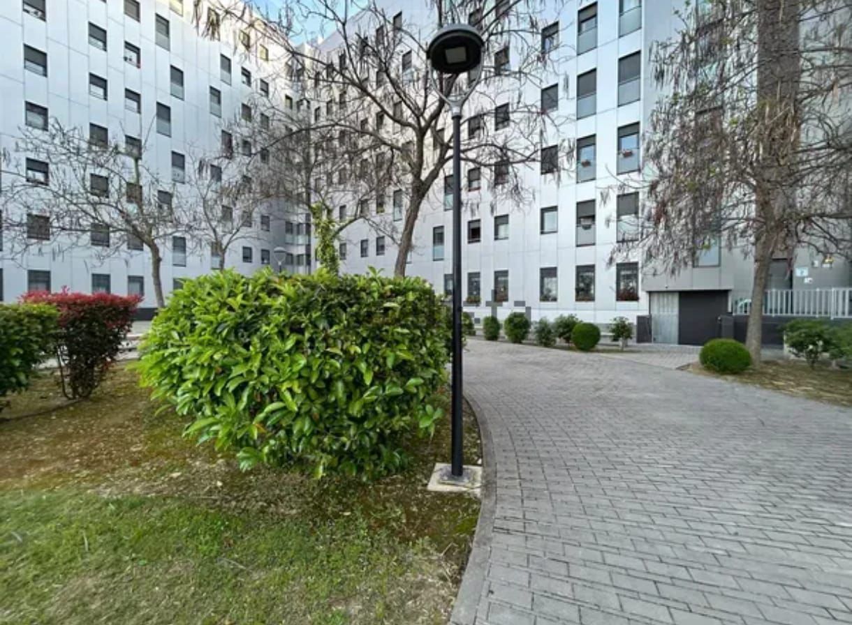 Exterior view of Flat for sale in  Sevilla Capital  with Air Conditioner and Heating