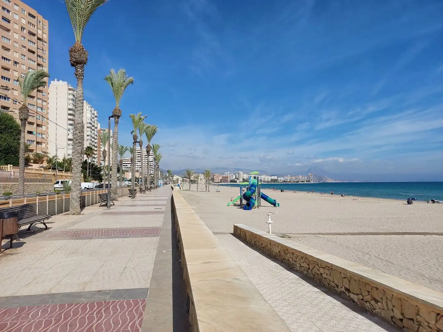 Exterior view of Flat for sale in El Campello  with Terrace, Furnished and Community pool