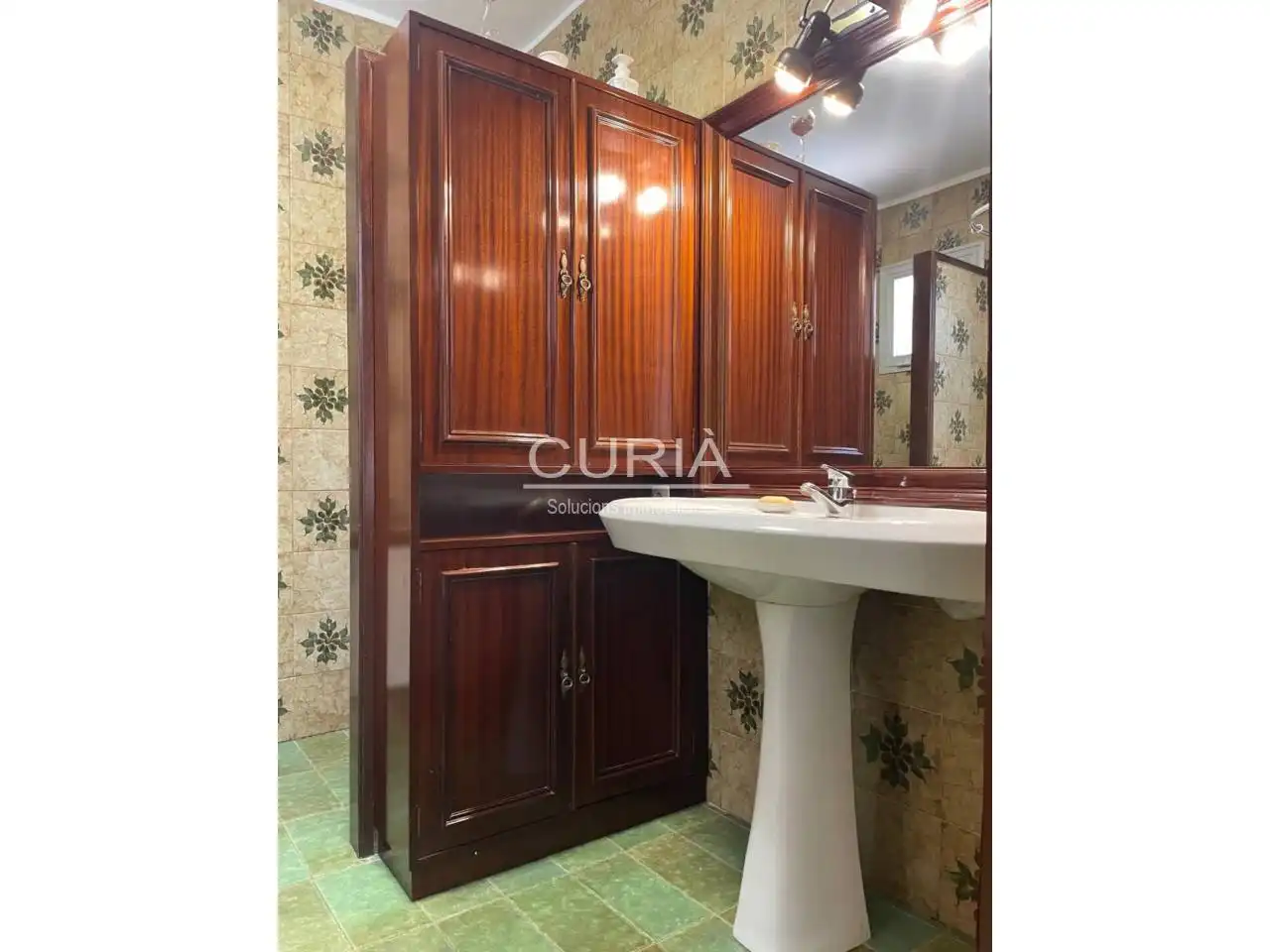 Flat for rent in Instituts - Universitat
