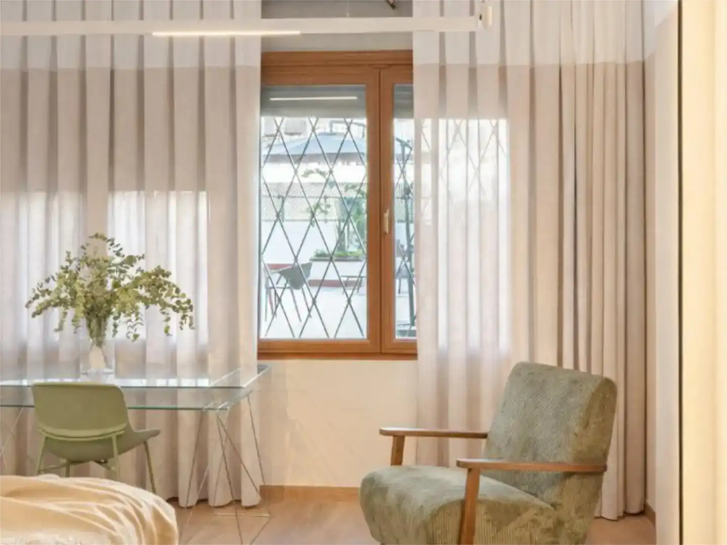 Habitación de Piso de alquiler en Valencia con Aire acondicionado, Jardín privado y Amueblado