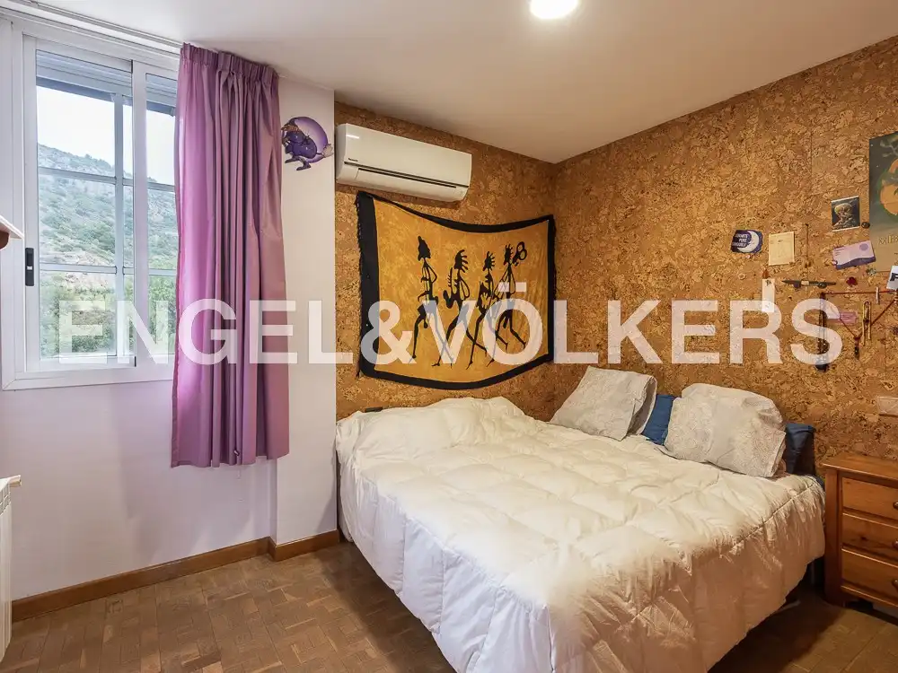 Dormitori de Casa o xalet en venda en Castellón de la Plana / Castelló de la Plana amb Aire condicionat, Calefacció i Jardí privat