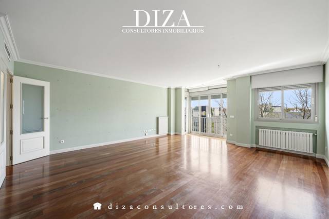 Piso en Venta en Hispanoamérica - Bernabéu