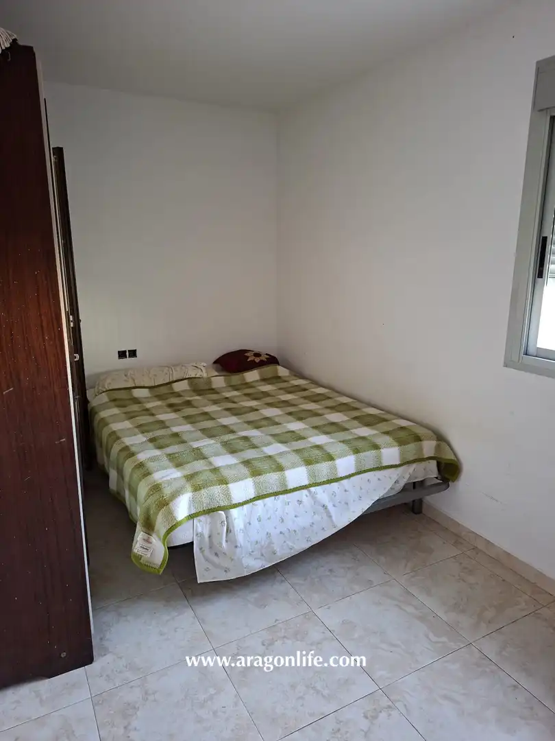 Habitación de Finca rústica en venta en Chiprana con Jardín privado, Amueblado y Horno