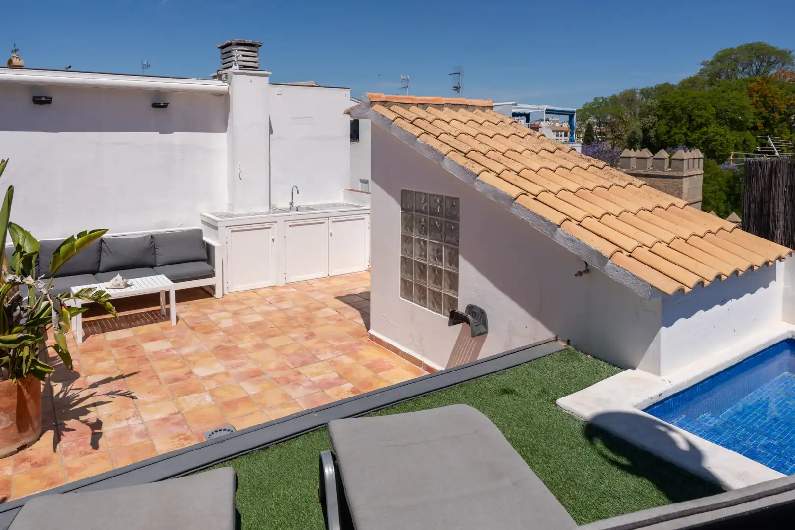 Terrace of Flat for sale in Sevilla  with Air Conditioner, Heating and Parquet flooring