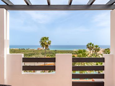 Attique avec piscine à vendre à Manilva Pueblo
