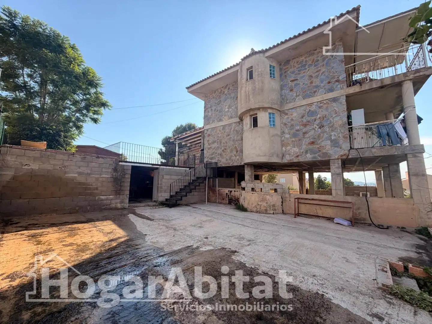Vista exterior de Casa o chalet en venta en Chiva con Aire acondicionado, Calefacción y Jardín privado