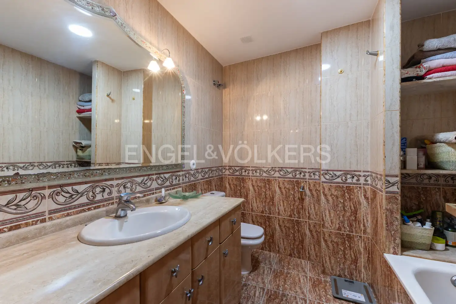 Baño de Casa o chalet en venta en Paterna con Aire acondicionado, Calefacción y Terraza